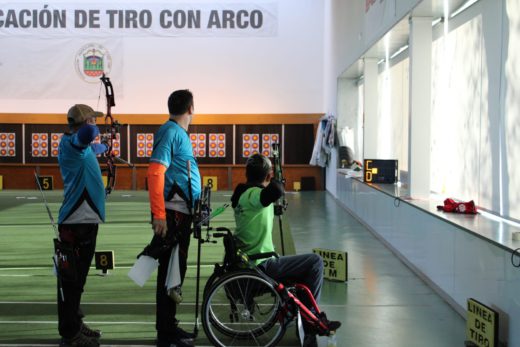 raus_adrian_martinez